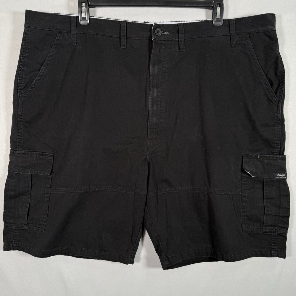 Wrangler‎ Men's Black Cargo Shorts Size 48x9.5 Inseam Cotton Relaxed Fit